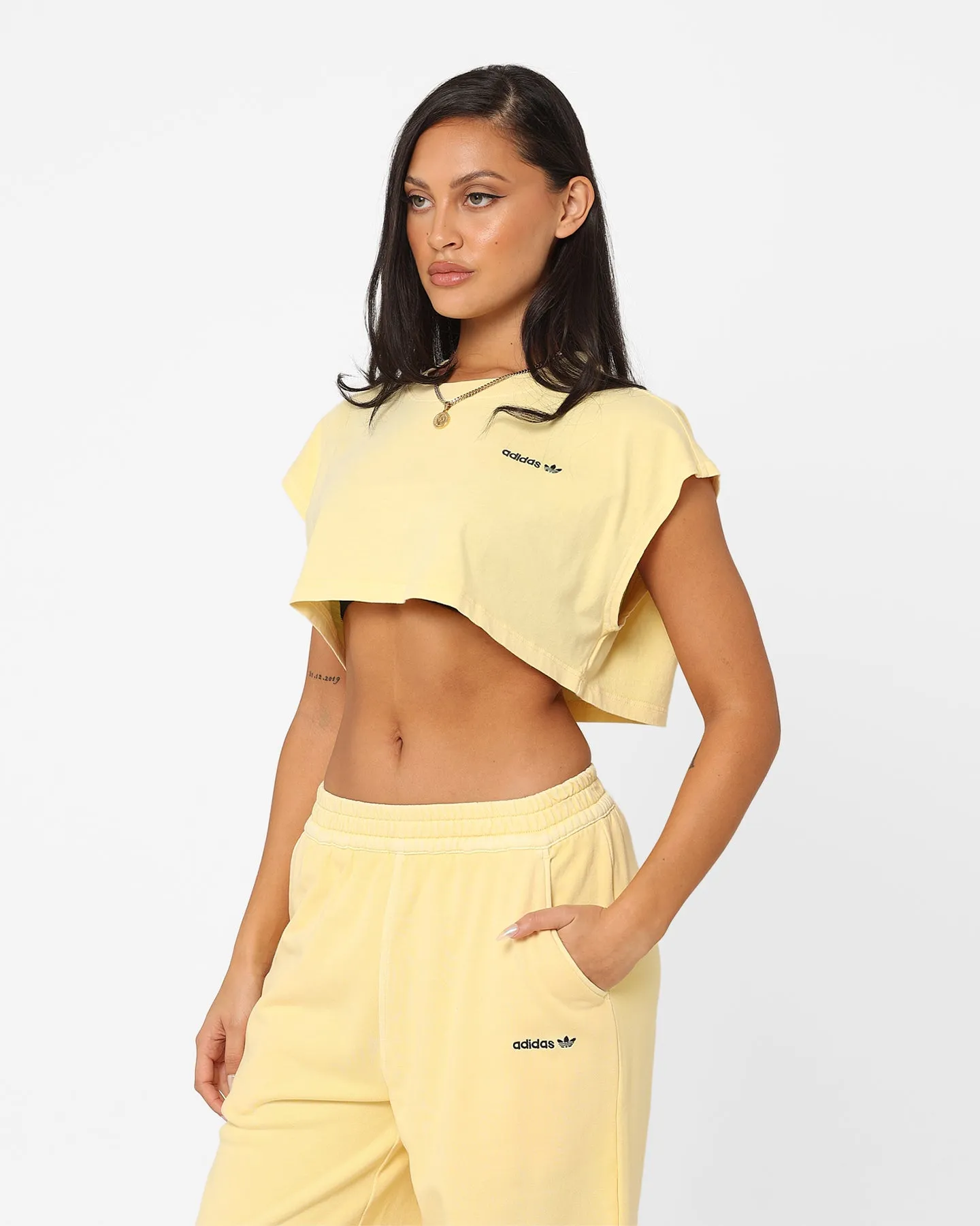 Adidas Women's Must Crop T-Shirt Almost Yellow