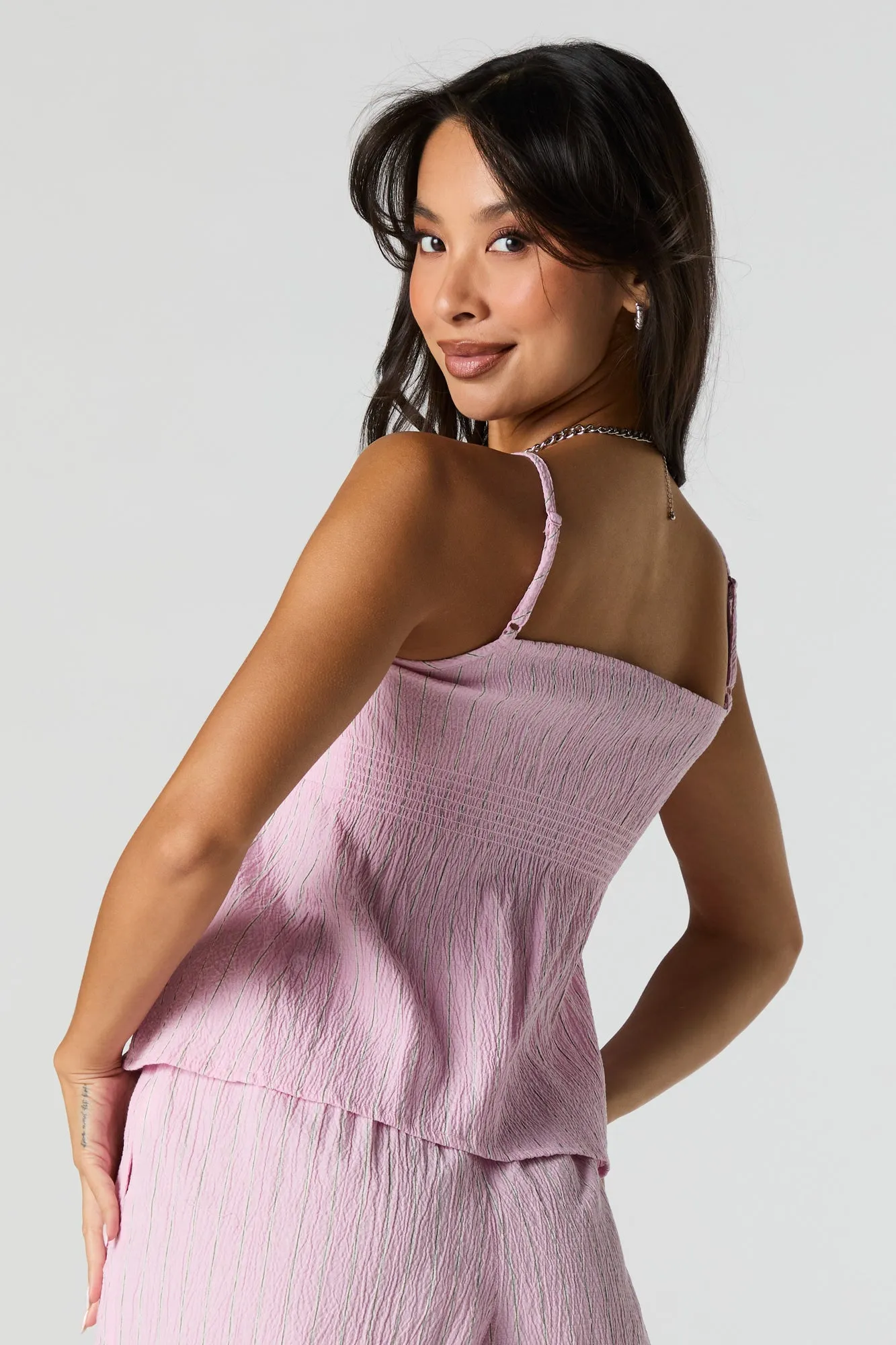 Camisole texturée rayée à encolure dégagée