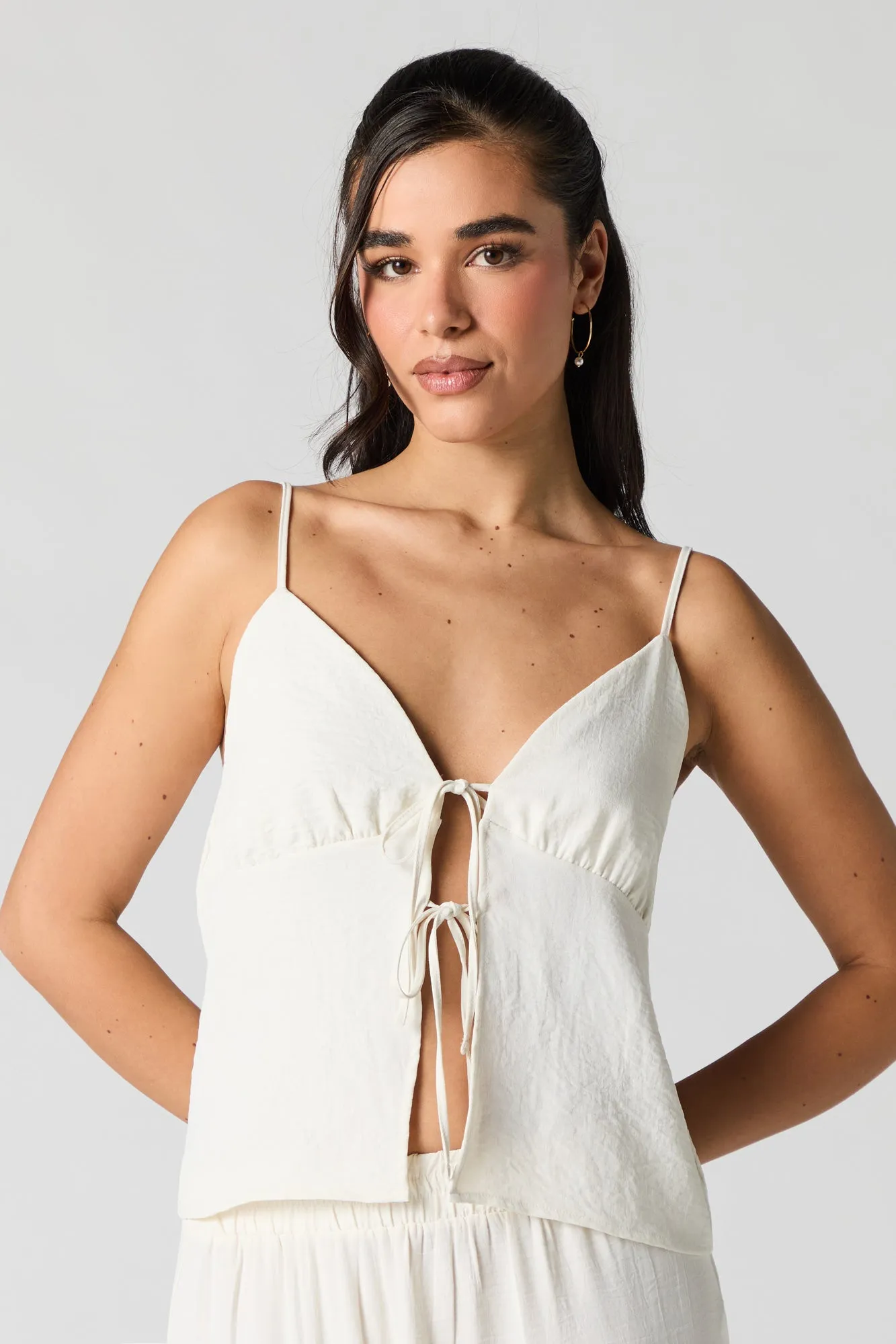Camisole volantée avec attache