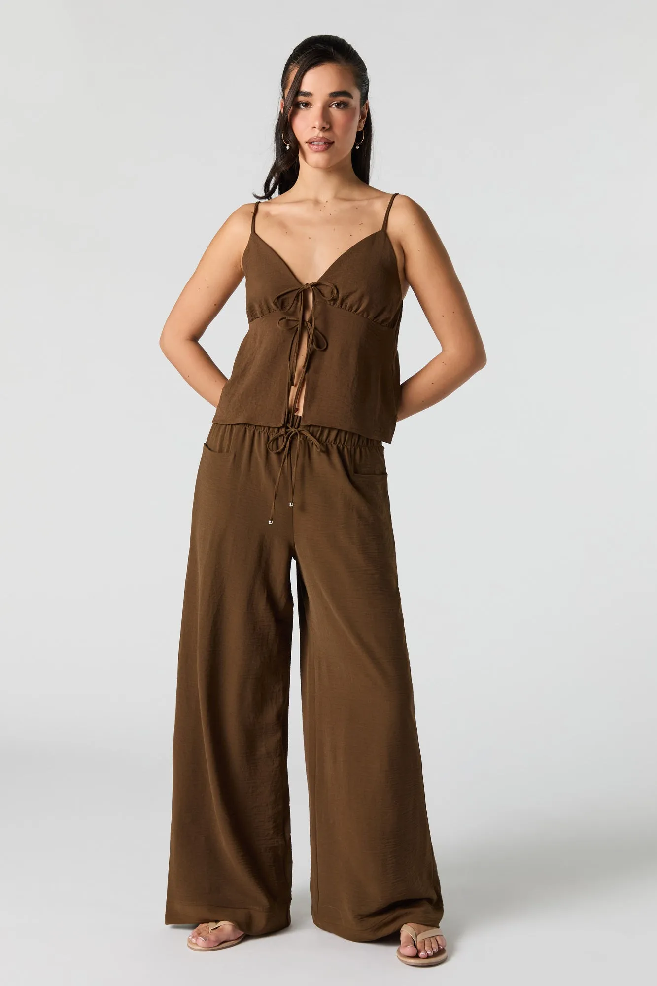 Camisole volantée avec attache