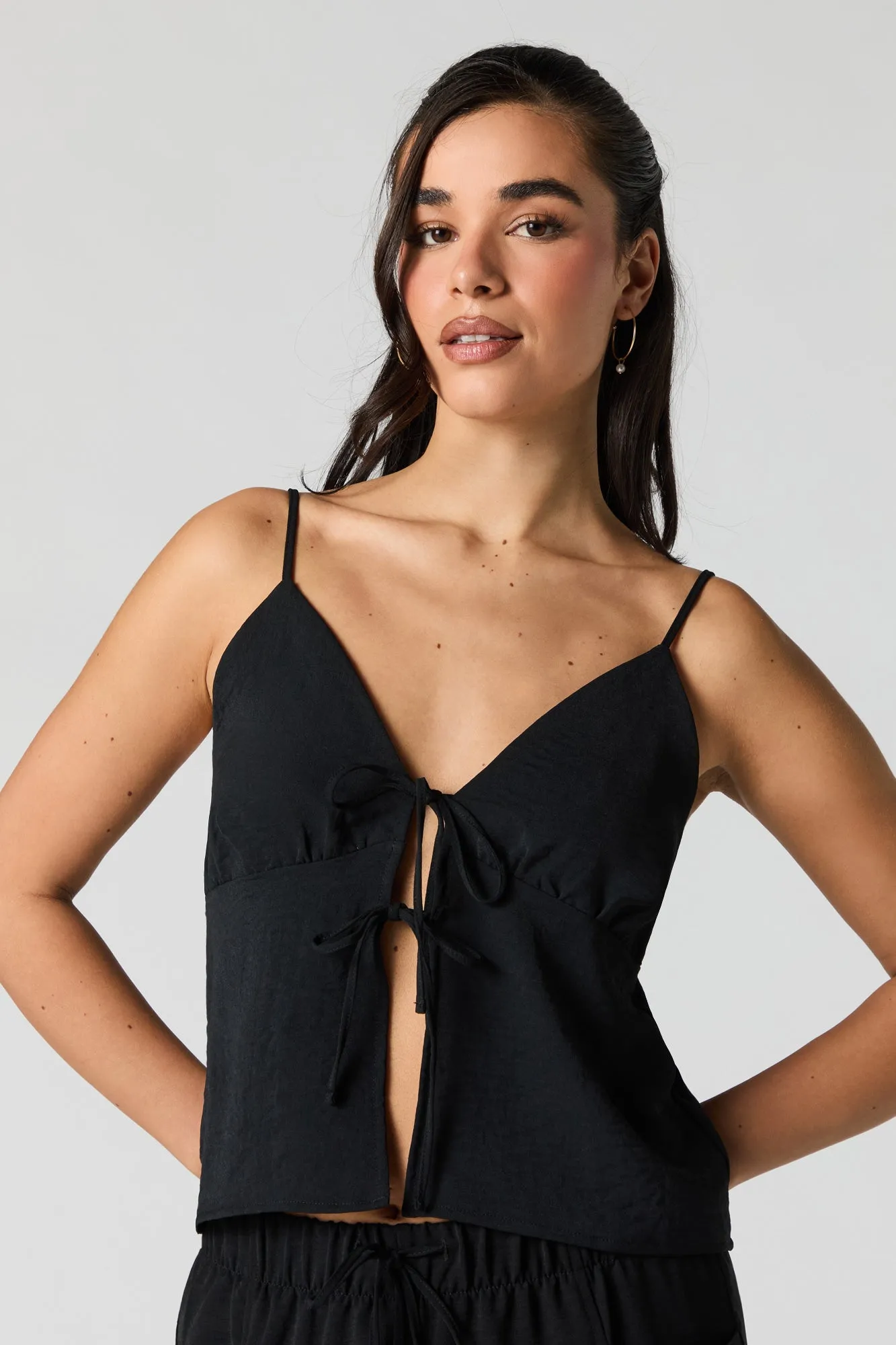 Camisole volantée avec attache
