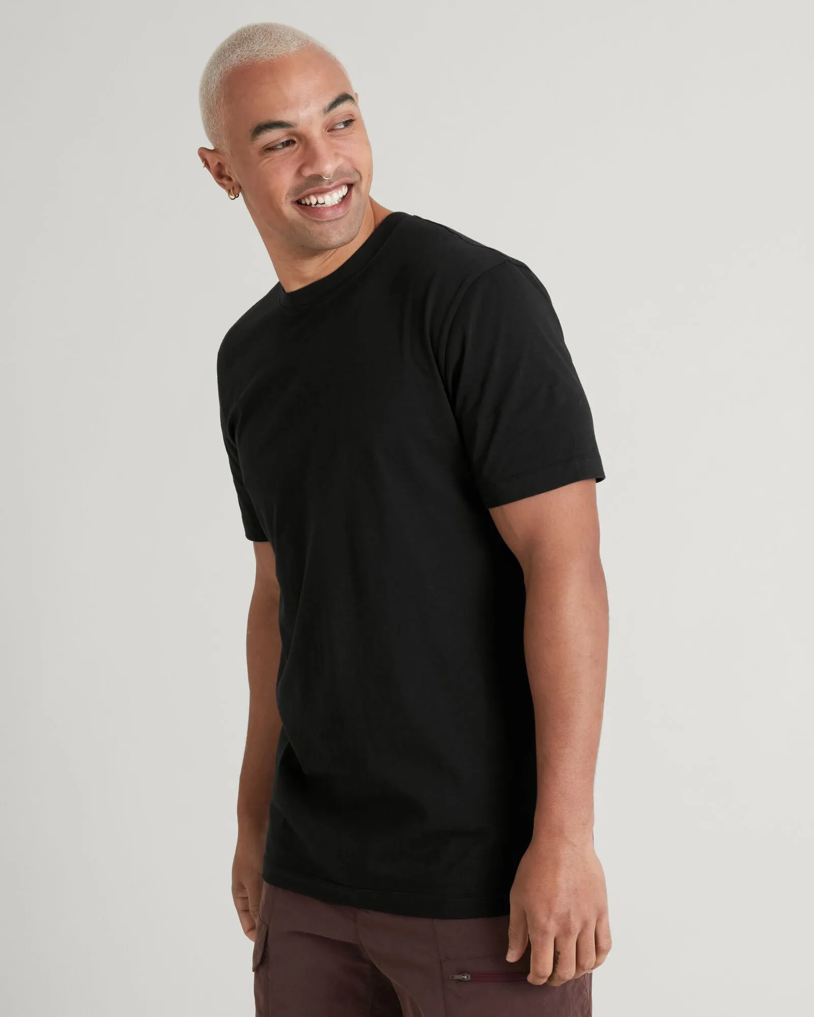 KMD Solid Men's Short Sleeve T-shirt - Black Stingray