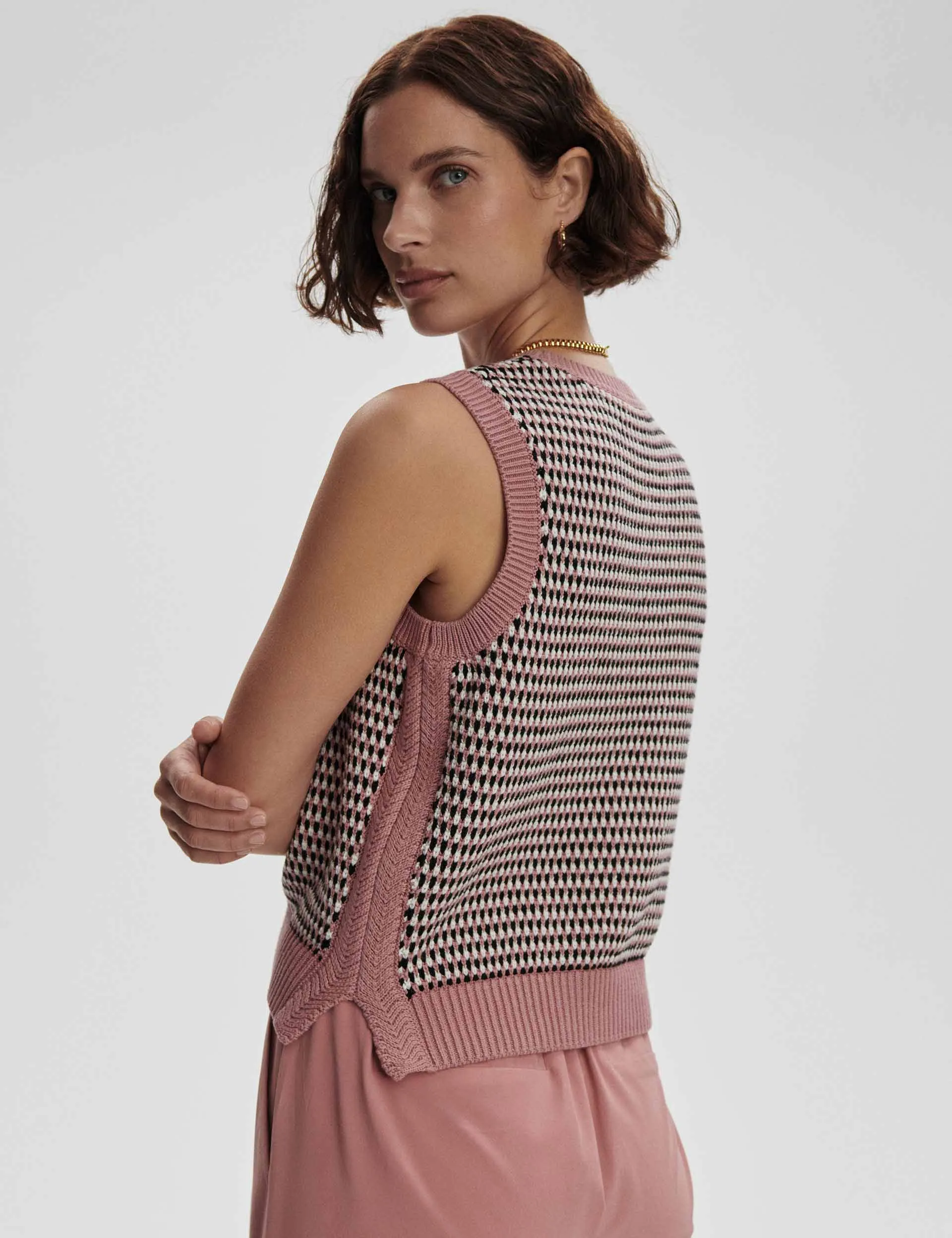Knowles Textured Knit Vest - Woodrose