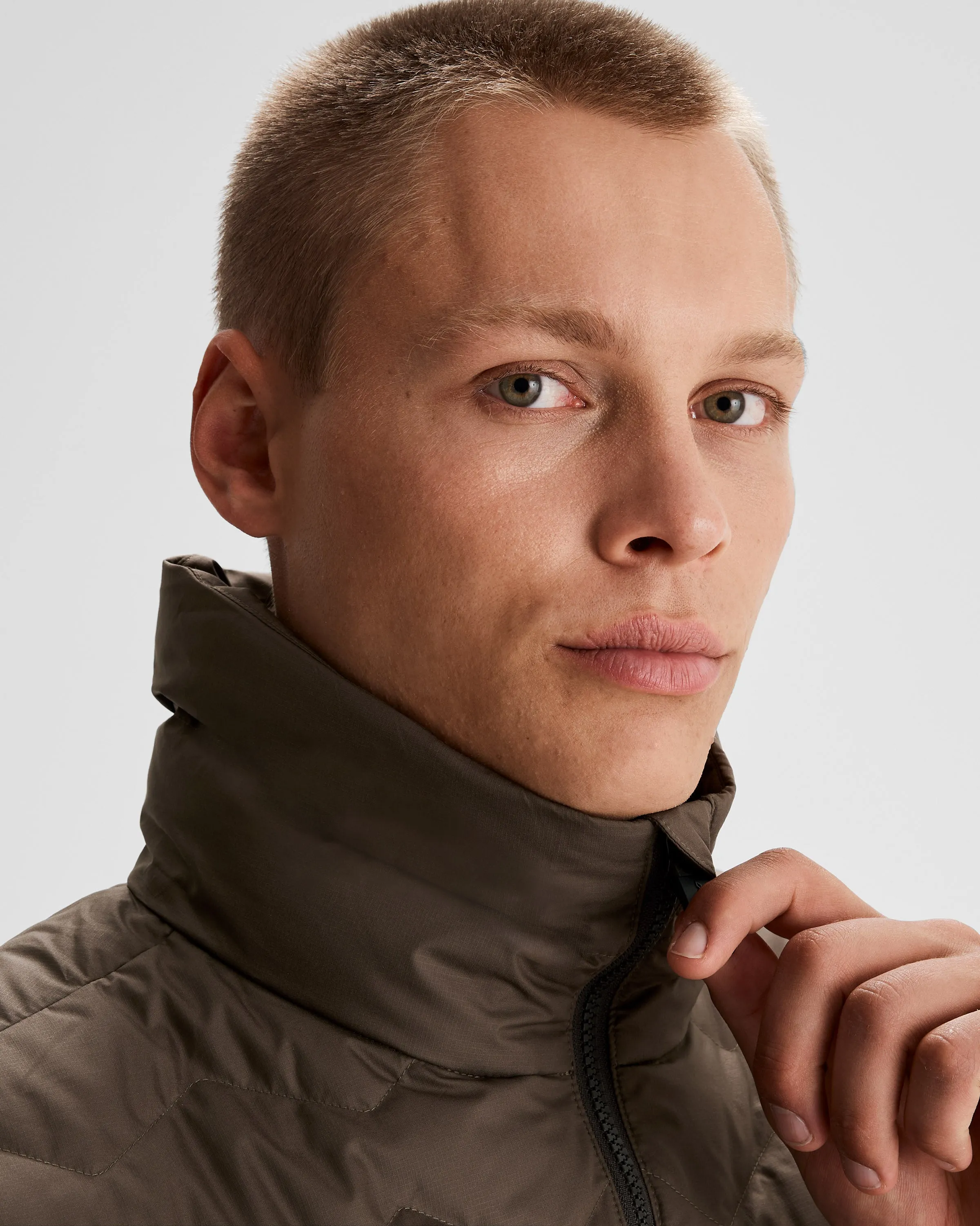 Men's Any Time Down Vest - Trail