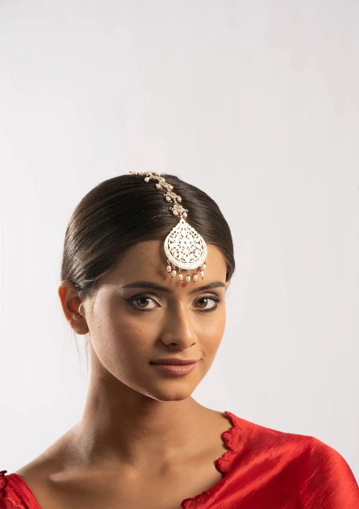Sehrish Handmade Silver Mangtikka
