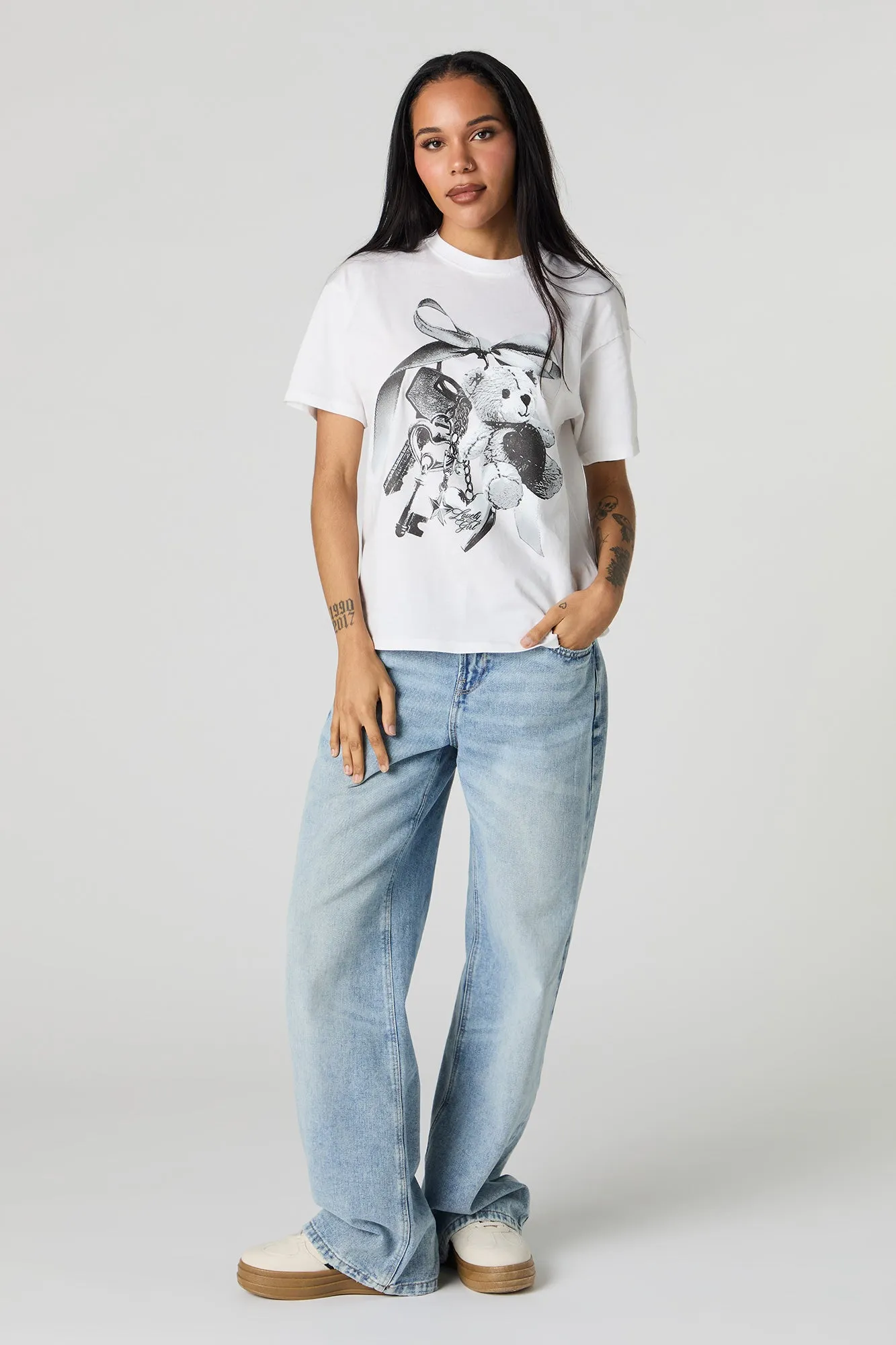 Teddy Keychain Graphic Boyfriend T-Shirt