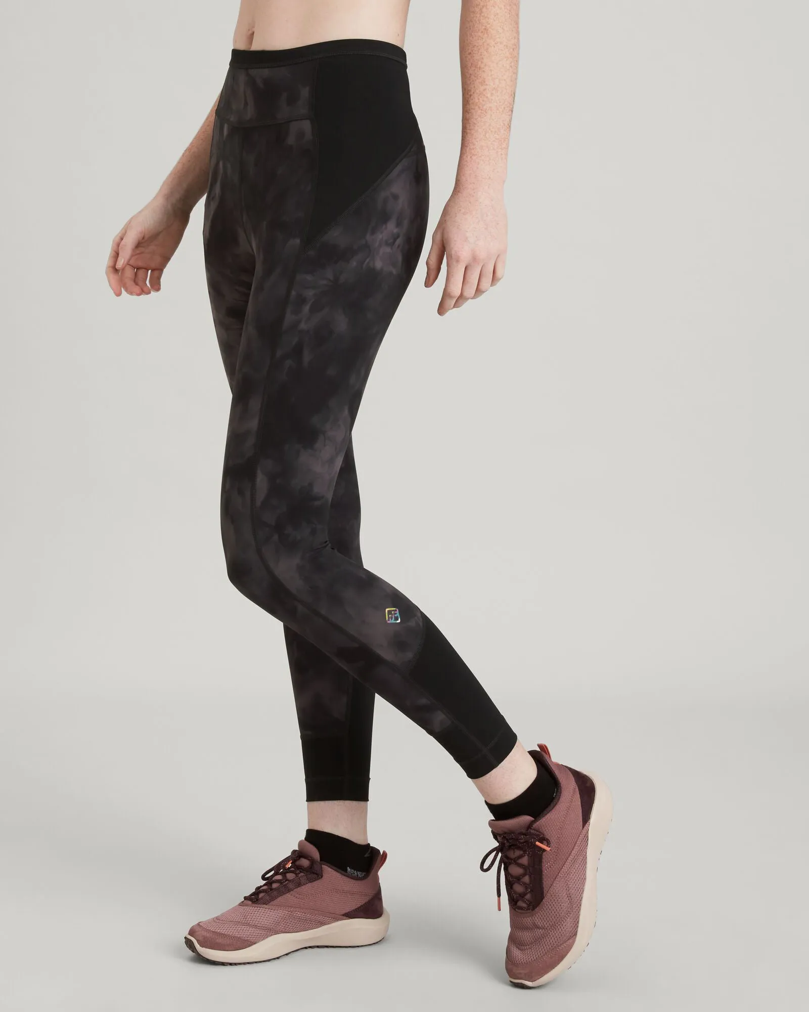 WELL.DER.NESS Move Women's 7/8 Leggings - Light Quartz Sunburst Print