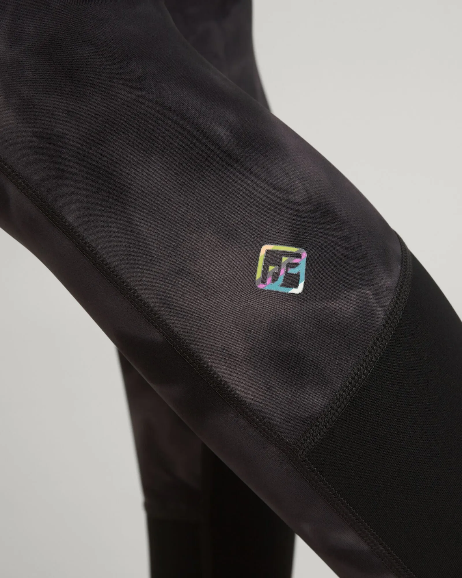 WELL.DER.NESS Move Women's 7/8 Leggings - Light Quartz Sunburst Print